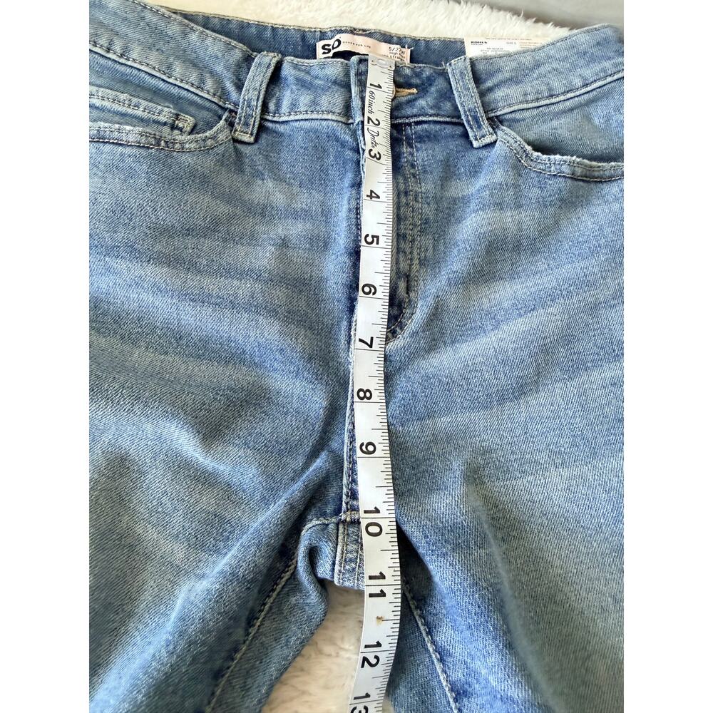 NWT SO High Rise 90s Straight Jeans Juniors 5 27W Light Wash Distressed - Picture 5 of 9